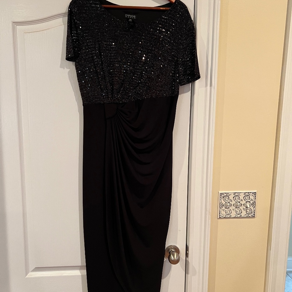 Size 14 formal dress